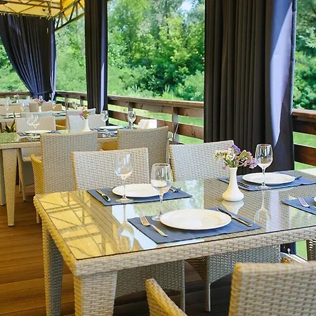 Hotell Dacha Na Desne
